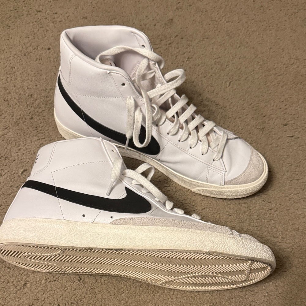 Nike White and Black Mids